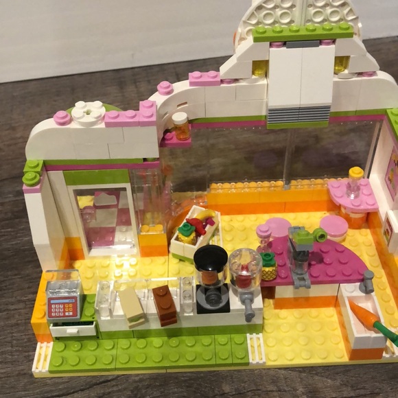 Lego Friends Juice Cafe Set - Picture 4 of 5